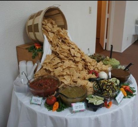 Taco Bar Wedding, Taco Bar Party, Latin Wedding, Wedding Food Display, Salsa Bar, Chips Salsa, Buffet Bar, Nacho Bar, Decorações Com Comidas