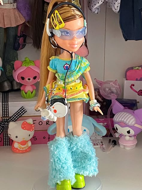 House of Bratz (@houseofbratz09) / Twitter Y2k Bratz Doll, Bratz Doll Restyle, Bratz Restyle, Birthday Party Gift Bag Ideas, Bratz Doll Outfits, Doll Aesthetic, Bratz Inspired Outfits, Pink Doll, Doll Clothes Barbie