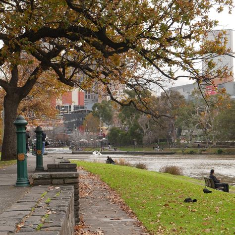 MELBOURNE BY THE YARRA RIVER Yarra River, Melbourne, Australia, Road