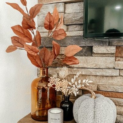 Buffet Table Fall Decor Ideas, Buffet Fall Decor Ideas, Vintage Fall Mantle Decor, Boho Fall Mantle Decor, Fall Buffet Decor, Fall Bookshelf Decor, Fall Decor Mantle, Floor Tile Ideas, Fall Coffee Table Decor