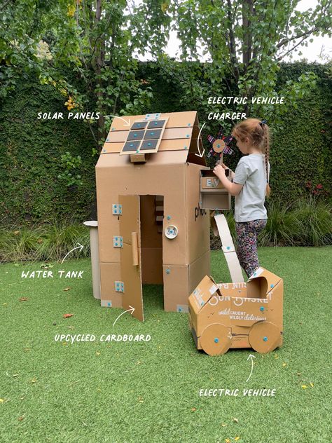 Do you want to make a cubby or dwelling that promotes the idea of 'living with less', that is sustainable, environmentally friendly and super fun to play in? Well you've come to the right place. Makedo's Tiny House is a great way to advocate for homes that use natural resources for energy, that have a minimal carbon footprint and are a model for the types of houses we want our future generations to build. Sustainable Tiny House, Cardboard Forts, Box Fort, Kids Stem Activities, Cardboard Construction, Tools For Kids, Earth Month, Sustainable Building Materials, Stem For Kids