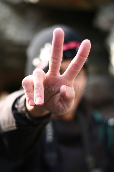 Peace Hand Reference, Peace Sign Hand Reference, Peace Sign Pose Reference, Peace Photos, Oc Poses, Hand Peace Sign, Peace Hand Sign, Hands Reference, Peace Sign Hand