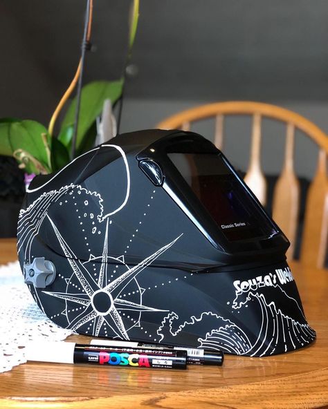 Welding Mask Design, Painted Welding Helmet, Welding Hood Designs, Custom Painted Welding Helmet, Welding Helmet Art, Custom Welding Hoods, Custom Welding Helmets, Welding Helmet Designs, Welding Hood