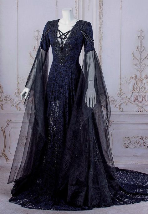 Witch Dress Medieval, Pagan Wedding Dresses, Goth Wedding Dresses, Evermore Fashion, Vampire Dress, Circus Dress, Gothic Wedding Dress, Witch Dress, Fantasy Dresses