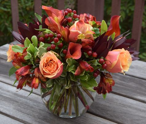 Fall Floral Arrangements Wedding Centerpieces, Table Flowers Arrangements, Fall Table Floral Arrangements, Beautiful Fall Flower Arrangements, Fresh Fall Flower Arrangements, Traditional Floral Arrangements, Thanksgiving Arrangements Floral, Fall Fresh Floral Arrangements, Fall Bouquet Ideas