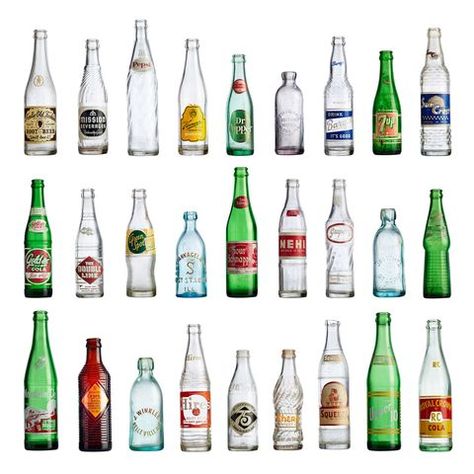 Old Soda Bottles Ideas, Old Soda Bottles, Pop Art Projects, Antique Identification, Glass Soda Bottles, Antique Knowledge, Vintage Soda Bottles, Shelf Vintage, Vintage Soda