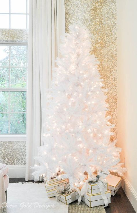 Beautiful white tinsel tree christmas bedroom #bedroom #christmasbedroom #whitebedroom #christmastree #christmas Christmas Tree Inspiration Simple, White Tinsel, White Christmas Tree Decorations, White Christmas Tree Ideas, Tinsel Tree, Pre Lit Christmas Tree, Bedroom White, A White Christmas, Shabby Chic Christmas