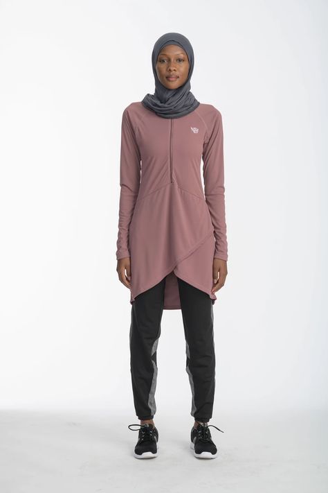 Modest Gym Wear, Modest Sportswear, Modest Workout Clothes, Loose Leggings, Modest Workout, Hijab Sport, Sports Hijab, Modest Activewear, Shoes Fashion Photography