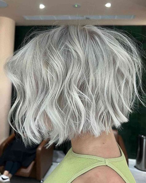 Slate Hair Color, White Blonde Hair Color, Short Blonde Hair Ideas, Icy Blonde Hair Color, Icy Blonde Highlights, Icy Blonde Balayage, Short Platinum Blonde Hair, Golden Blonde Hair Color, Ice Blonde Hair