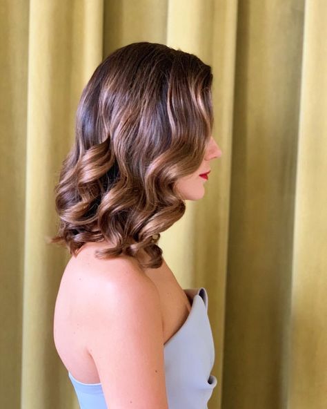 Shoulder Length Glam Waves, Wavy Wedding Hairstyles Medium, Glam Waves Short Hair, Hairstyle For Off Shoulder Gown, Hollywood Waves Short Hair, Wave Curls Short Hair, Waves Medium Hair, Shoulder Length Wedding Hair, Light Brown Short Hair