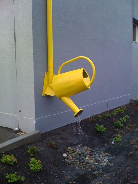 gutter/ watering can greatlakesdental.ca Taman Air, نباتات منزلية, Rain Chain, Outdoor Projects, Watering Can, Dream Garden, Garden Projects, Design Interior, Garden Inspiration