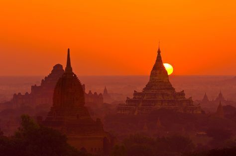 Bagan Sunrise, Bagan Myanmar, Burma Myanmar, Bagan, Ancient Cities, Budget Travel, Myanmar, Time Travel, Monument Valley