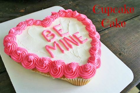 How to make a cake out of cupcakes Valentines Cakes And Cupcakes, Cupcake Heart, Pull Apart Cupcake, Cake Design Tutorial, Pull Apart Cupcake Cake, Shaped Cakes, Pull Apart Cake, Cake Pulls, Pull Apart Cupcakes