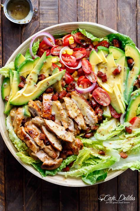 Avocado Cafe, Honey Mustard Chicken Salad, Mustard Chicken Salad, Salad Cobb, Salad Buah, Fresh Summer Salad, Salad With Chicken, Resep Salad, Bacon Avocado