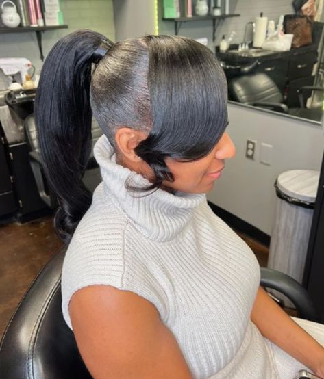 Simple Curvy Ponytail With Side Bang Ponytail Side Bangs Black Women, Side Bang Ponytail Black Women, Ponytail Styles With Bangs, Side Bang Ponytail, Ponytail With Bangs For Black Women, Weave Ponytails With Bangs, Ponytail With Side Bangs, Curly Ponytail Hairstyles, Ponytails With Bangs