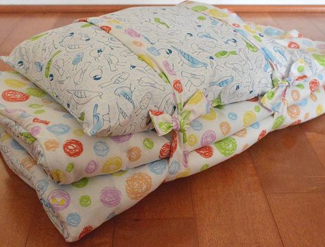 Toddler Nap Mat Tutorial | HoneyBeGood Nap Mat Tutorial, Retro Apron Patterns, Live Simple, Toddler Nap Mat, Toddler Nap, Horse Quilt, Quilting Fashion, Pocket Pillow, Nap Mat