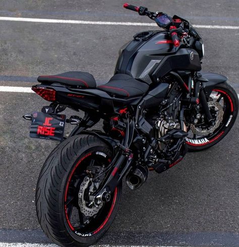 Tmax Yamaha, Motocross Love, Image Moto, Мотоциклы Cafe Racers, Motorcross Bike, Custom Sport Bikes, Yamaha Bikes, Motorcycle Aesthetic, Pretty Bike