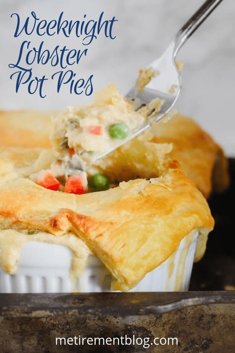 Lobster Pot Pie Recipe, Lobster Pot Pie, Lobster Pot Pies, Pies Easy, Veggie Fritters, Pot Pie Recipe, Meat Pies, Savory Pastry, Lobster Recipes