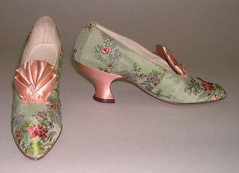 Evening slippers Designer: I. Miller (American, founded 1911) Date: early 20th century Culture: American Medium: silk, leather 1700s Shoes Women, Regency Era Shoes, 16th Century Shoes, Colonial Shoes, 1700s Shoes, Marie Antoinette Dress 18th Century, 19th Century Shoes, 1800s Shoes, Regency Shoes