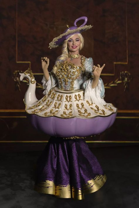 Babette Beauty And The Beast Costumes, Beauty And The Beast 30th Anniversary, Beauty And The Beast Stage Costumes, Beauty And The Beast Mrs Potts, Beauty And The Beast Make Up, Be Our Guest Costumes, Beauty And The Beast Costume Ideas, Teapot Costume, Beauty And The Beast Play