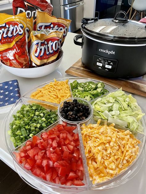 This lazy susan keeps the taco toppings on ice and fresh for hours. Halloween Taco Bar, Taco Charcuterie Board, Taco Charcuterie, Taco Toppings, Taco Bar, Minced Meat, Halloween Food For Party, Lazy Susan, Easy Weeknight Meals