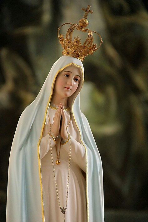 “In dangers, in doubts, in... - Our Lady of Lourdes | Facebook Mother Mary Wallpaper, Mother Mary Pictures, Blessed Mother Statue, مريم العذراء, Santi Cattolici, Jesus Mother, Mother Mary Images, Catholic Pictures, Images Of Mary