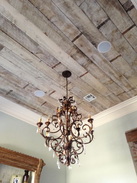 Antique white-washed pine ceiling White Wash Ceiling, Garland Curtain, White Washed Pine, Kids Bedroom Remodel, Tongue And Groove Ceiling, Plank Ceiling, Sunroom Decorating, Decoration Window, Wood Ceiling