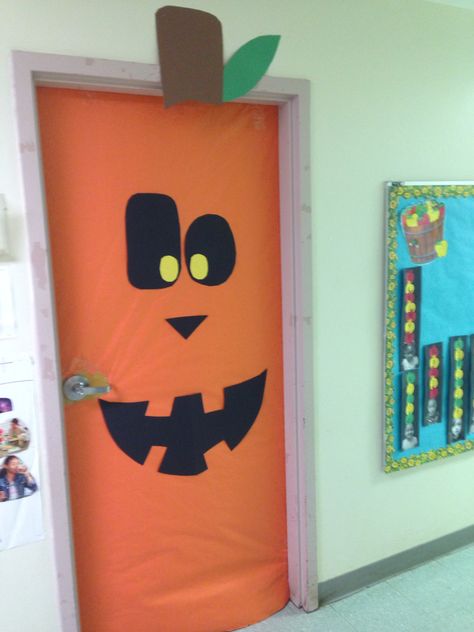 Monster Door Decoration, Door Decorations College, Halloween Classroom Door, Halloween Classroom Decorations, Dorm Door Decorations, Door Decoration Ideas, Rachel Miller, Christmas Door Decoration, Halloween Decoration Ideas