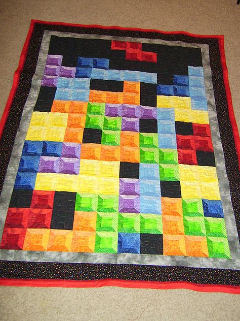 Melissa wants to make this one!  I don't blame her... I want to see her make it!! Tetris Cake, Tetris Party, 3d Quilts, Baby Quilt Pattern, Fabric Table Runner, Childrens Quilts, Scrap Quilts, Quilt Top, Quilt Inspiration