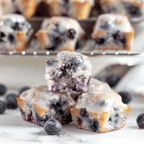 Who doesn’t love bite-sized treats bursting with blueberry goodness? These Baked Blueberry Fritter Bites are not only adorable but also incredibly easy to make. Whether you’re hosting a brunch or ... Read more Blueberry Fritter, Fritter Bites, Donut Bites, Hosting A Brunch, Blueberry Donuts, Yogurt Milk, Baking Fun, Filled Muffins, Mini Muffin Pan