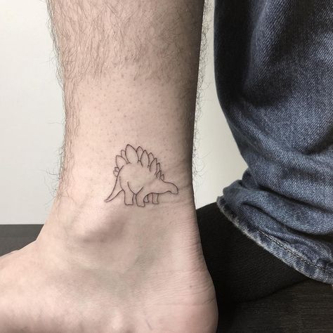 Stegasorus Tattoo, Stegosaurus Tattoo, Dinosaur Tattoo, Cute Dragon Drawing, Funky Tattoos, Dinosaur Tattoos, Cute Dragons, Dragon Drawing, Tattoos And Piercings