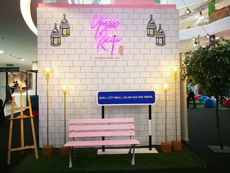 Sara Wanderlust: Quill City Mall KL YASS Raya 2018 Raya Decoration Ideas Office, Deco Raya Aidilfitri Office, Hari Raya Photobooth, Raya Decoration Ideas, Hari Raya Decoration Ideas, Hari Raya Deco, Raya Backdrop, Raya Deco, Raya Decoration