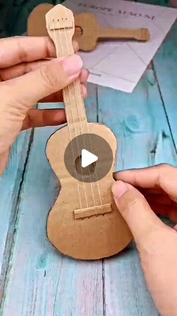 Making A Guitar Out Of Cardboard, Cardboard Guitar Diy, Guitar Crafts For Kids, Kids Guitar Craft, Things To Make With Cardboard, Recycling Activities For Kids, Guitar Craft, Cardboard Guitar, Guitar Crafts