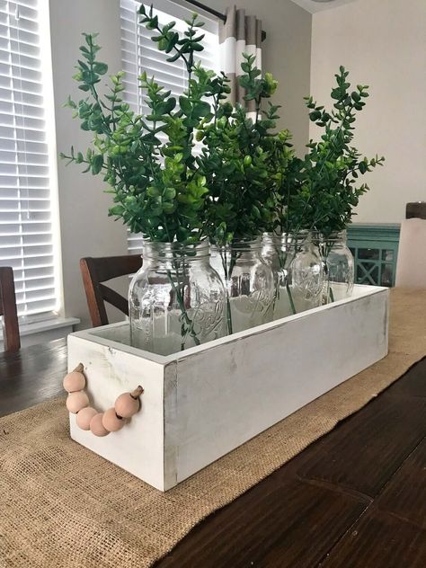 White and Wooden Ball Handles Centerpiece Box Rustic Wooden Box Centerpiece, Traditional Farmhouse Decor, Wood Caddy, Vstupná Hala, Wooden Box Centerpiece, Farmhouse Style Dining Room, Mason Jar Holder, Rustic Wooden Box, Tafel Decor