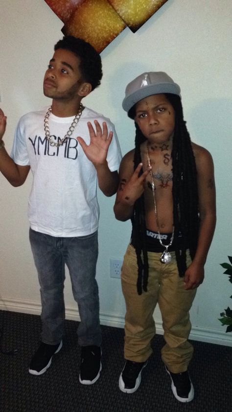 Drake and Lil Wayne Drake And 21 Savage Costume, Lil Wayne Costume, Drake Halloween Costume, Drake And Lil Wayne, Drake Costume, Swag Pics, Kevin Gates, Pretty Halloween Costumes, Pretty Halloween