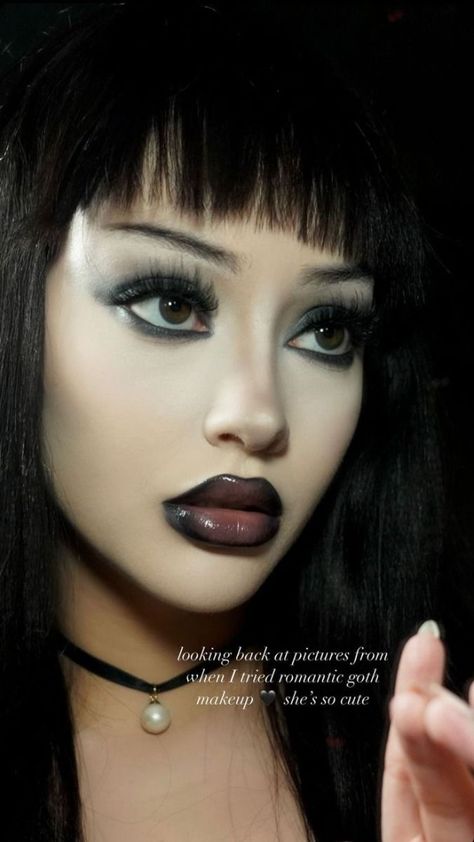 Isabellrrose Makeup, Romantic Goth Makeup Black Women, 60s Goth Makeup, Causal Goth Makeup, Goth Makeup No White Base, 70s Goth Makeup, Goth Inspired Makeup, Mopey Goth Makeup, Read Goth Makeup