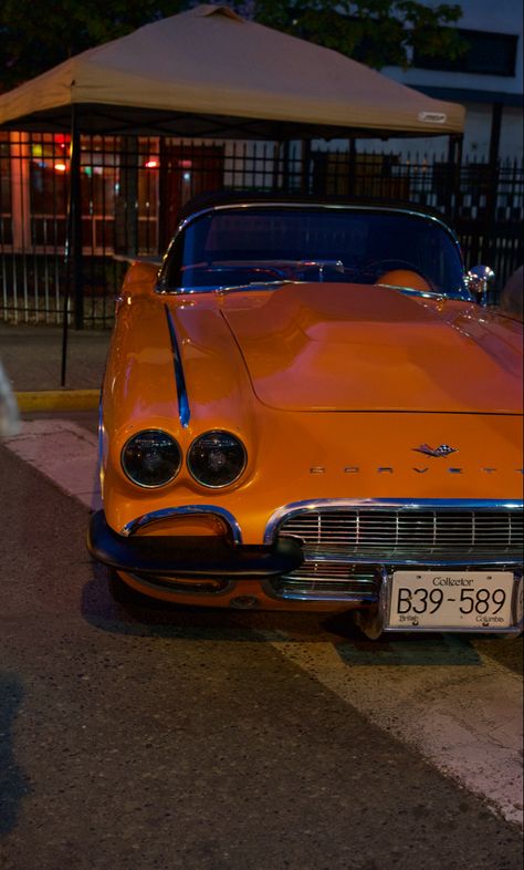 Cars meeting Orange Car Aesthetic, Orange Corvette, Orange Whip, Car Meeting, Orange Cars, Old Corvette, Channel Orange, Mechanic Shop, Orange Car