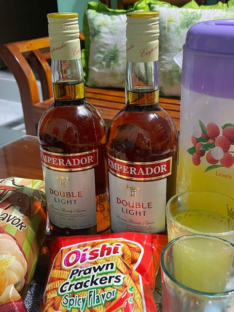 Emperador Light Drinks, Inom Prank Picture, Alak With Friends, Prank Pics, Disco Party Aesthetic, Prank Photos, Alcoholic Snapchat, Beautiful Good Night Messages, Be Kind To Yourself Quotes