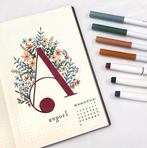 August Bullet Journal Spreads and Ideas #bulletjournal #bujo #bulletjournalspreads #bulletjournalinspo August Cover Page, August Bullet Journal, Bullet Journal Ideas Templates, Bullet Journal 2019, Journal Layouts, Creating A Bullet Journal, Bullet Journal Paper, Bujo Ideas, Art Help