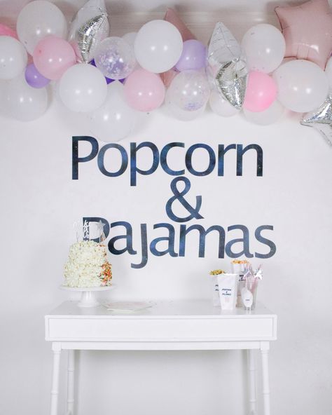 Movie night themed birthday party is a great way to celebrate as a family. Check out this popcorn and pajamas simple party with free printables at https://www.arinsolangeathome.com #party #birthdayparty #movieparty Movie Night Themed Birthday Party, Movie Night Birthday Party Ideas, Birthday Movie Night, Movie Theme Birthday Party, Girls Night Movies, Movie Night Birthday, Night Birthday Party, Movie Night Theme, Movie Night For Kids