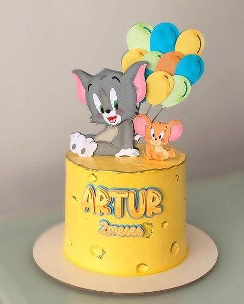 First Birthday Boy Cake, Gateau Baby Shower Garcon, Tom And Jerry Cake, Minnie Mouse Cupcake Toppers, Cake Designs For Kids, 17 Birthday Cake, Tom Et Jerry, Baby First Birthday Cake, Cartoon Cake