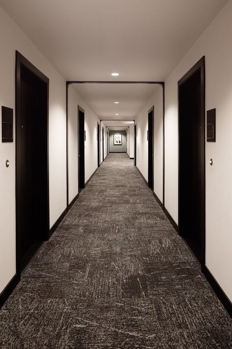 Lobby Design Apartment, Apartment Corridor Design, Apartment Building Hallway, Hotel Corridor Design, Apartment Corridor, House Lobby, Corridor Decoration, Lobby Designs, Modern Corridor