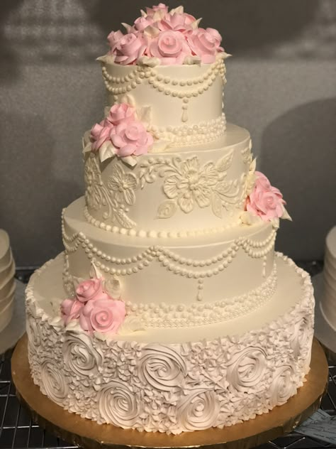 Cakes For Quinceanera, Quinceanera Cakes Pink, Quinceanera Food, Quinceañera Cakes, Quince Cakes, Quince Cake, Fancy Wedding Cakes, Quinceanera Pink, Disney Wedding Cake