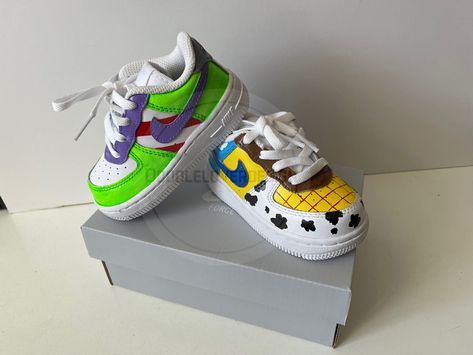 Custom Baby Shoes, Af1 Shoes, 21st Birthday Photoshoot, Baby Birthday Gifts, Custom Toys, Shoes Photo, Shoes Custom, Keds Shoes, Sneakers Athletic