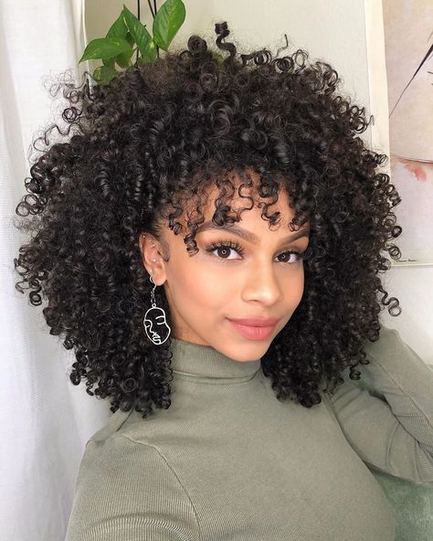 Natasha Camile on Instagram: “I pin my hair up on the sides when I wanna show off my funky earrings 💚 ⁣ ⁣ One my beautiful clients actually made these for me and I…” Curly Afro Wig, Black Curly Wig, Curly Hair Inspiration, Curly Girl Hairstyles, 짧은 머리, Natural Hair Tips, Natural Hair Journey, Hair Journey, Curly Wigs