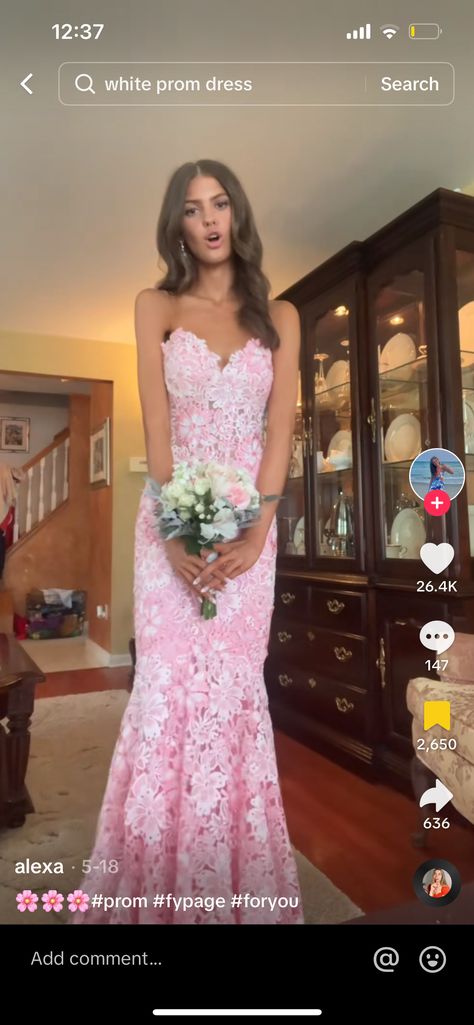 Pink Senior Prom Dress, Senior Year Prom Dress, Easter Prom Dress, Prom Dresses 2025, Hoco Outfits, Pastel Prom Dress, White Prom Dresses, Hoco Inspo, Tight Prom Dresses