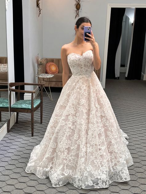 Maggie Sottero Alessandra, Wedding Urban Chic, Strapless A Line Wedding Dress, Wedding Dresses Lace Corset, Strapless Sweetheart Wedding Dress, Lace Ballgown Wedding Dress, Strapless Wedding Dress Ballgown, Corset Ball Gowns, Wedding Urban