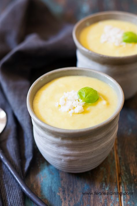 Cold Soup Recipes Summer, Pineapple Soup, Chilled Soup Recipes, Gluten Free Soup Recipes Glutenfree, Cold Soup Recipes, Gazpacho Soup, Fruit Soup, Gazpacho Recipe, Healty Dinner