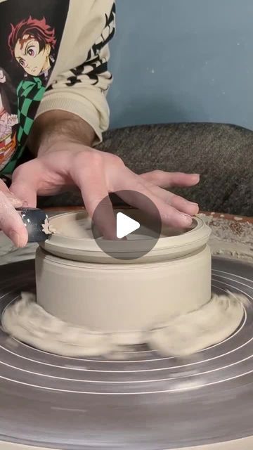 Pottery Lids How To, Pottery Lids, Ceramic Jars With Lids, Lidded Jars Pottery, Ceramic Containers, Square Jars, Pottery Projects, Ceramic Jars, Jar Lids