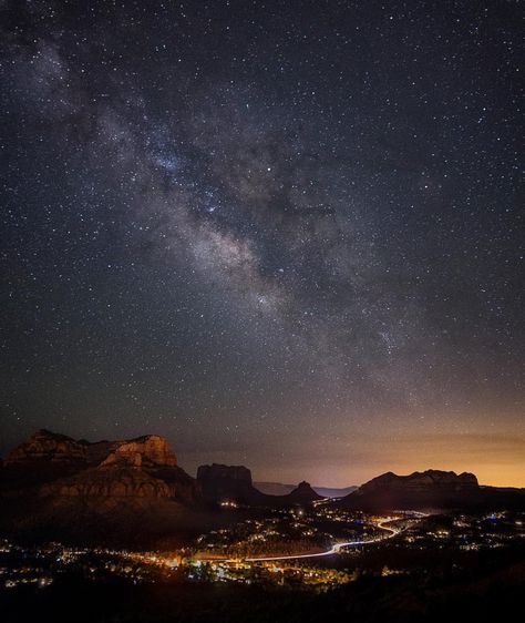 ABC15 Arizona on Twitter: "Goodnight, Arizona! Thanks Matt Wilczek Photography for sharing this amazing shot from Sedona. #abc15 https://t.co/9G0TM9tb0j" Arizona Night Sky, Arizona At Night, Desert Creatures, Desert At Night, Cowboy Lifestyle, Night Flight, Sedona Az, Land Of Enchantment, Winter Day